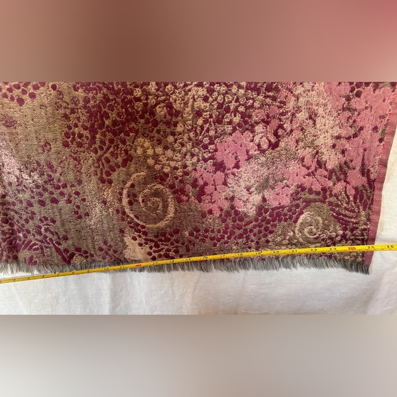 Petrusse Pure Wool Mauve and Pink French Scarf 80x28” - Picture 11 of 11